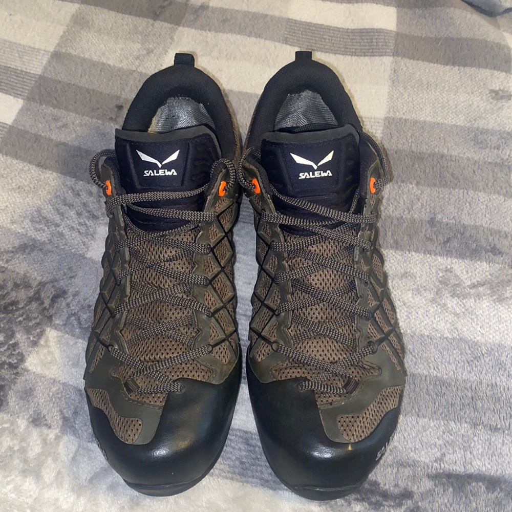 Mens Salewa Wildfire Gortex hiking shoe